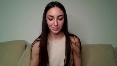 Anna online show from December 9, 2024, 6:57 pm