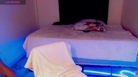 ANNA online show from May 27, 2026, 1:57 am
