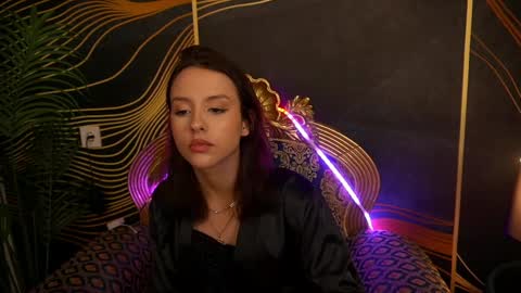 Anna online show from March 8, 2025, 1:39 am