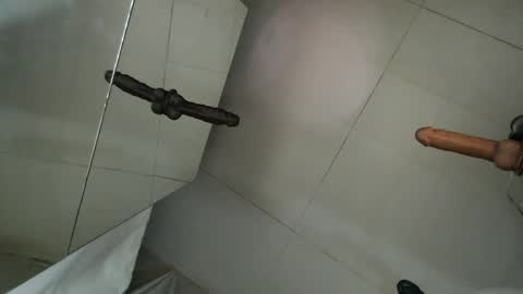 Anna Evodees  online show from April 19, 2026, 5:51 am