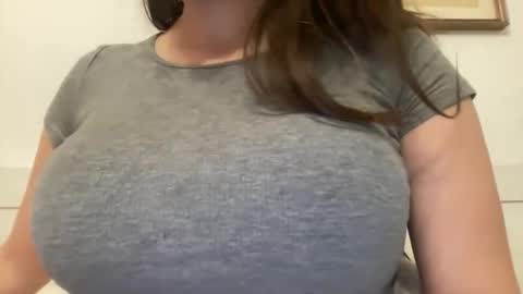 annagal18 online show from March 23, 2026, 8:02 pm