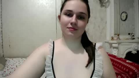 Snapshot of annagoldy3 chatting on April 23, 2026, 12:29 pm Anna online show from April 23, 2026, 12:29 pm
