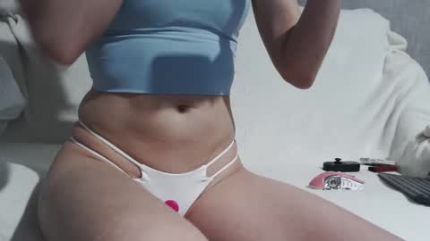 Snapshot of annahotcrazy chatting on December 17, 2025, 12:44 pm annahotcrazy online show from December 17, 2025, 12:44 pm