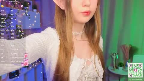 Holly Molly Im Polly online show from November 6, 2025, 6:09 pm