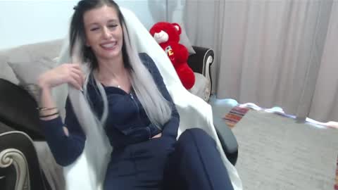 Anna online show from April 21, 2026, 12:44 pm