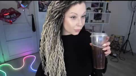 Anna online show from March 12, 2026, 1:23 am