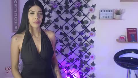 Snapshot of anne_colucci chatting on February 7, 2025, 8:33 am Anne online show from February 7, 2025, 8:33 am