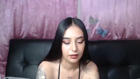 Snapshot of anne_jm chatting on December 3, 2024, 1:41 am Anne online show from December 3, 2024, 1:41 am