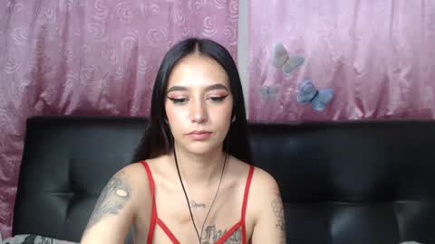 Snapshot of anne_jm chatting on December 4, 2024, 2:31 am Anne online show from December 4, 2024, 2:31 am