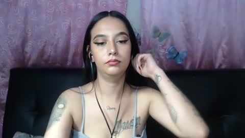 Snapshot of anne_jm chatting on December 19, 2024, 6:01 am Anne online show from December 19, 2024, 6:01 am