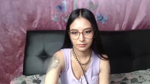 Snapshot of anne_jm chatting on January 17, 2025, 2:08 am Anne online show from January 17, 2025, 2:08 am