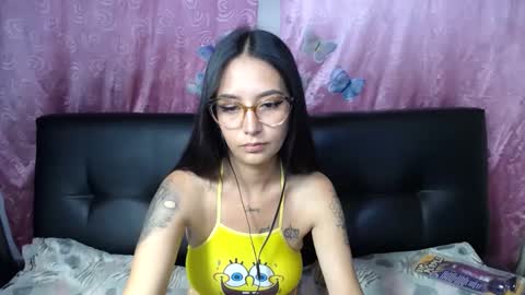 Snapshot of anne_jm chatting on January 23, 2025, 4:09 am Anne online show from January 23, 2025, 4:09 am