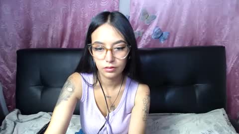 Snapshot of anne_jm chatting on January 31, 2025, 1:43 am Anne online show from January 31, 2025, 1:43 am