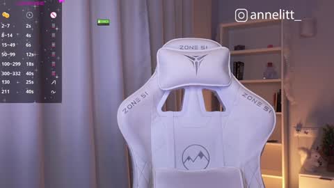 Snapshot of annelitt chatting on December 21, 2024, 8:43 pm annelitt online show from December 21, 2024, 8:43 pm