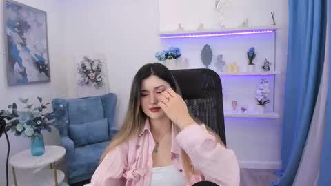 annetli online show from December 2, 2025, 7:20 pm