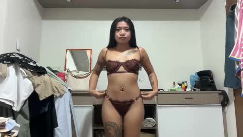 annhottiespicy online show from October 18, 2025, 2:07 pm