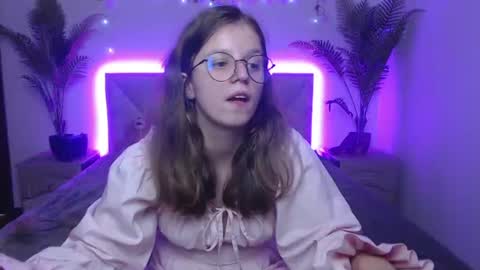 Snapshot of annibrownss chatting on July 24, 2026, 10:24 am Anni online show from July 24, 2026, 10:24 am