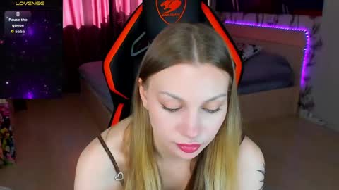 Annie online show from April 15, 2026, 7:04 am