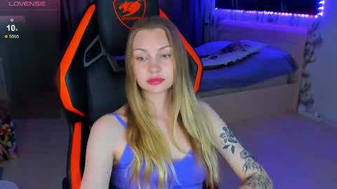 Annie online show from July 3, 2026, 4:02 pm