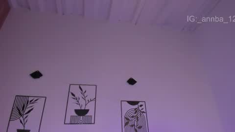 annie_barozzi online show from March 24, 2026, 1:27 pm