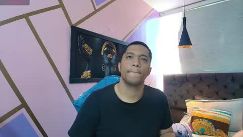 Annie lii online show from November 11, 2025, 12:27 pm