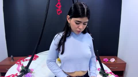 Snapshot of annie_sweet_1 chatting on February 18, 2026, 3:52 pm Annie online show from February 18, 2026, 3:52 pm