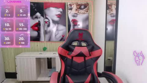 Anniee online show from January 18, 2025, 11:43 am