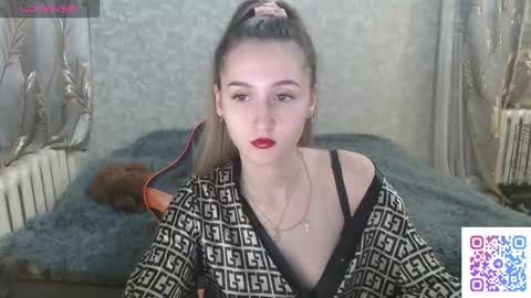annieee_smith online show from January 5, 2026, 9:18 pm