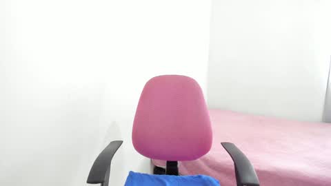 Snapshot of anniegray_12 chatting on March 5, 2025, 5:18 pm Annie online show from March 5, 2025, 5:18 pm