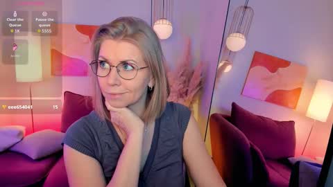 Annie online show from February 10, 2026, 6:39 am