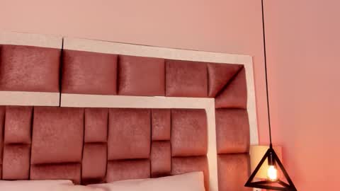 Annie online show from March 9, 2026, 12:31 pm