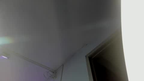 Annie Evans  online show from September 23, 2025, 2:09 pm