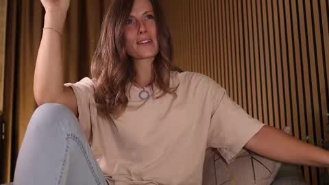 annittastar online show from September 22, 2025, 2:46 am