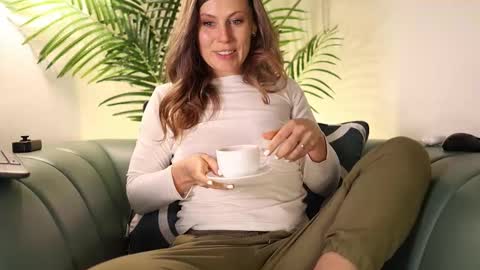 annittastar online show from December 23, 2025, 3:59 am