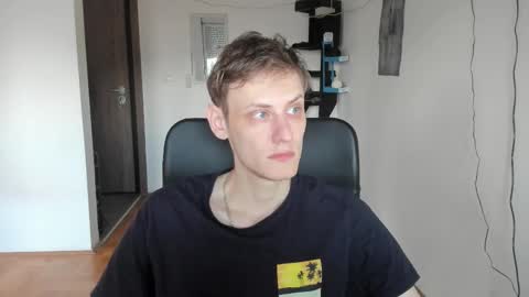    online show from November 25, 2025, 2:28 pm