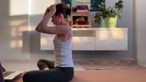 Snapshot of anntics_ chatting on September 14, 2025, 2:54 am N antics online show from September 14, 2025, 2:54 am