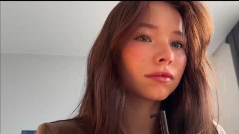 Snapshot of anntics_ chatting on November 30, 2025, 9:24 am N antics online show from November 30, 2025, 9:24 am