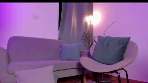 Anntonia Woods  online show from May 15, 2026, 11:23 pm