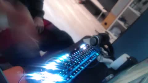 LoyalDog online show from April 21, 2026, 10:10 am