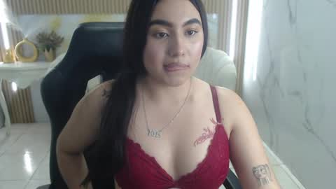 Anny  online show from May 26, 2026, 8:49 pm