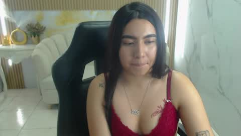 Anny  online show from May 27, 2026, 1:57 am