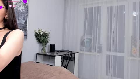 anny_leps online show from February 10, 2025, 7:49 pm