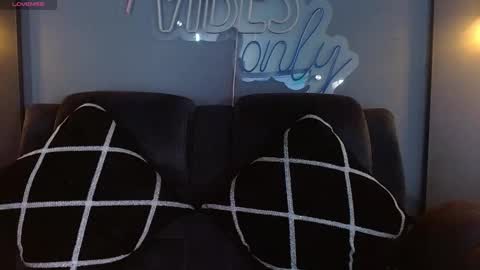 Snapshot of anny_loves chatting on September 26, 2025, 5:28 pm anny_loves online show from September 26, 2025, 5:28 pm