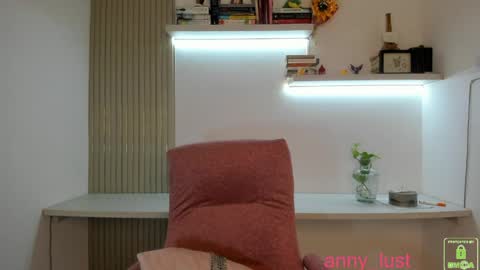 Snapshot of anny_lust chatting on May 27, 2026, 9:01 pm Issabela online show from May 27, 2026, 9:01 pm