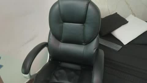 Anny online show from November 10, 2025, 12:42 am