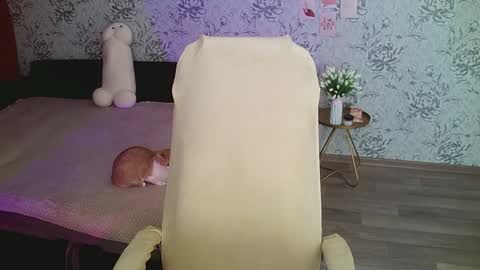 Annie online show from January 31, 2025, 7:07 am