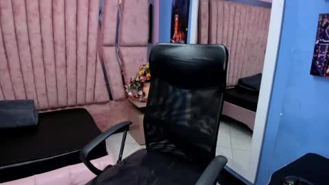 Snapshot of anny_swet chatting on April 20, 2026, 4:54 pm Anny online show from April 20, 2026, 4:54 pm