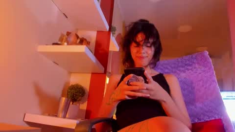 A N N Y  online show from December 17, 2024, 10:32 pm