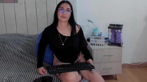 Anny online show from May 29, 2026, 9:13 pm