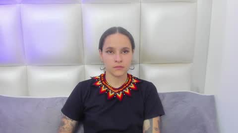 AnnyT online show from January 19, 2025, 4:22 am